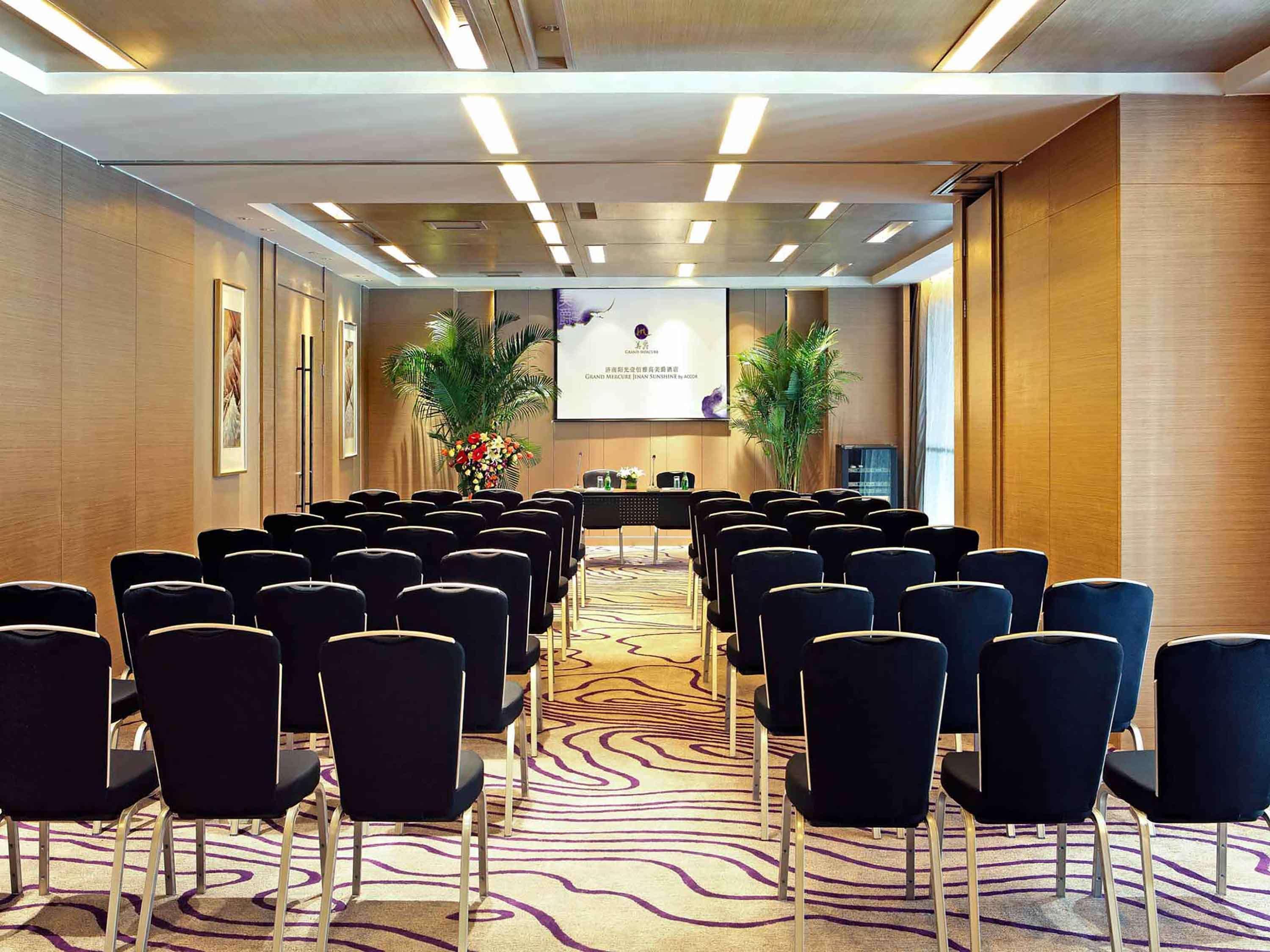 Grand Mercure Jinan Sunshine Esterno foto